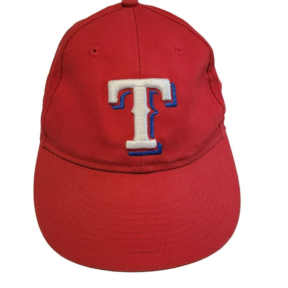 Team MLB Texas Rangers Youth OS Red and White Adjustable Baseball Cap EUC
